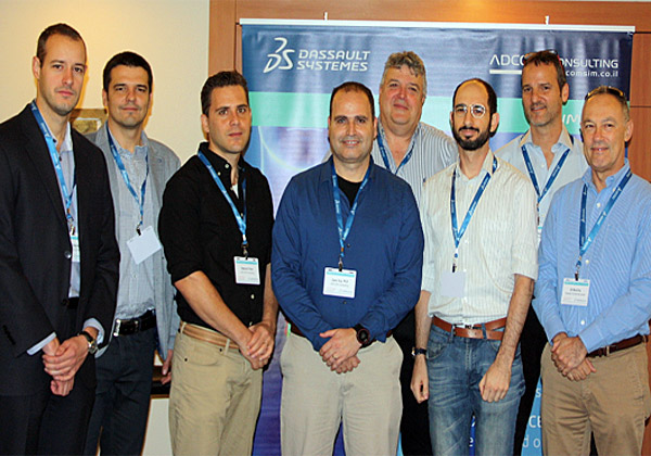 בתמונה: נציגי דאסו סיסטמס ישראל, נציגי Adcom ישראל ובכירים מ-Simulia Euromed. צילום: שירלי מייזליש