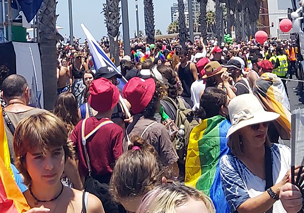 מצעד הגאווה בתל אביב ביום ו' האחרון. צילום: יניב הלפרין